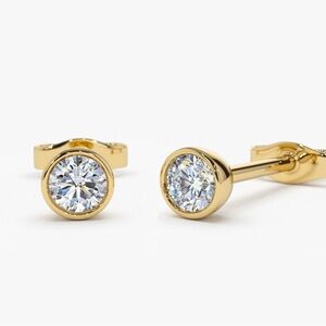 0.12ctw diamond earrings yellow gold